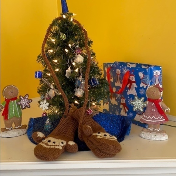 ⛄️Sock puppet girls monkey mittens⛄️ - Picture 1 of 4